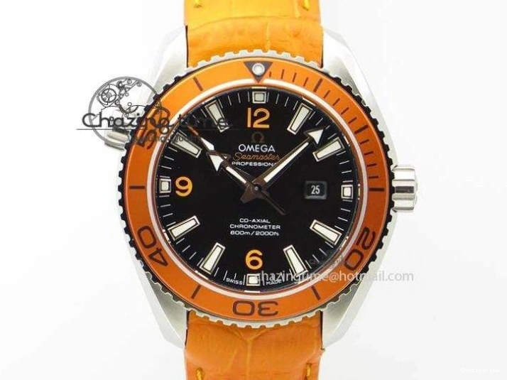 0516 Efficient Speedmaster JHF SS Snoopy Award 45th Anniversary White dial On SS Bracelet 8239
